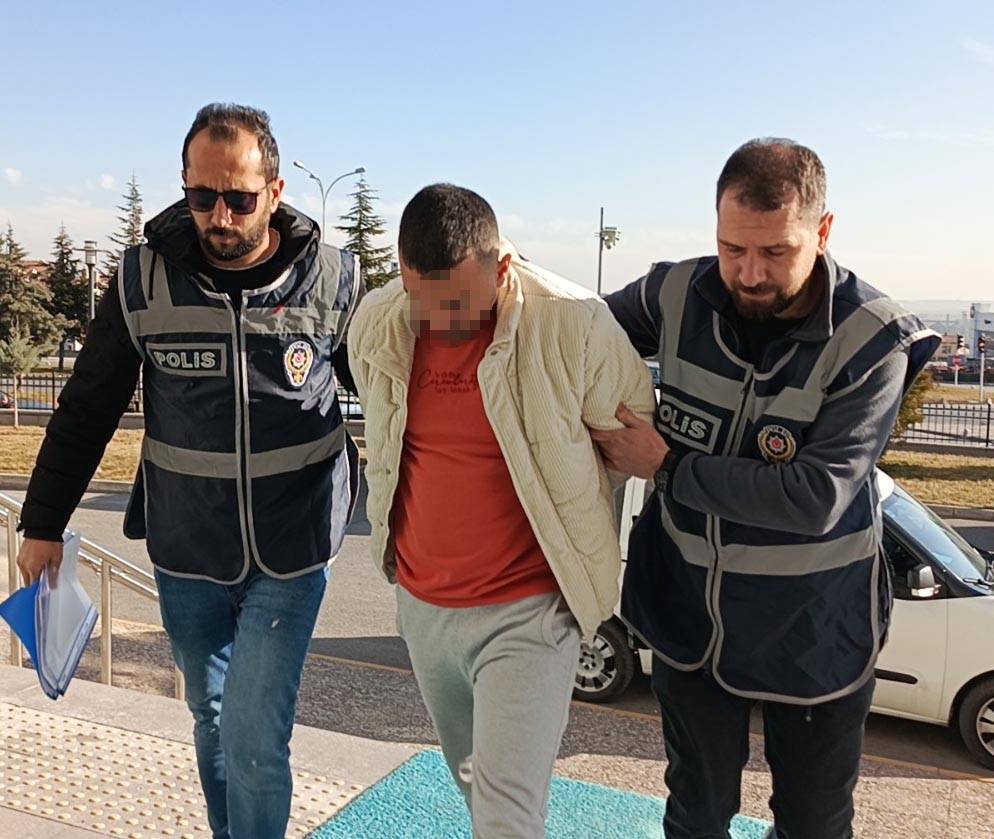 Hastane müdürünü, hemşire eşi ile ilişki yaşadığı iddiasıyla vurmuş! 8